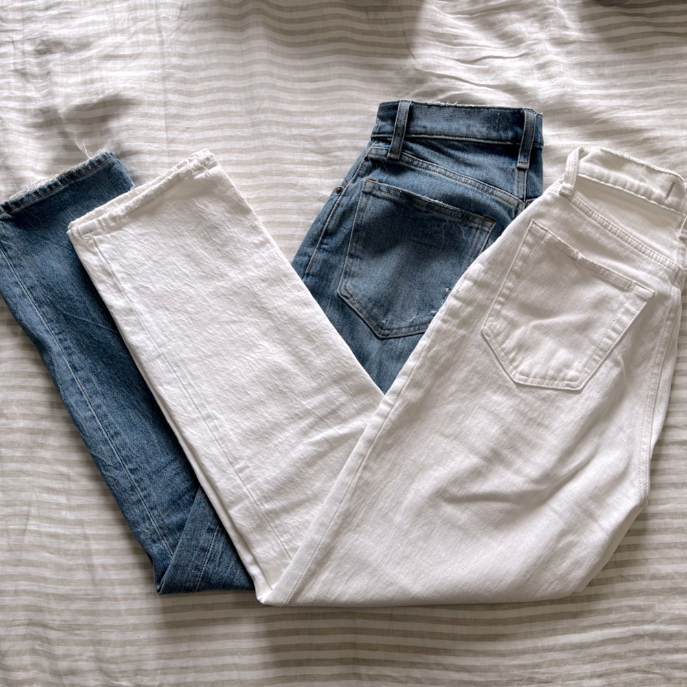 Abercrombie Curve Love Ultra High Rise 90s Straight Jean